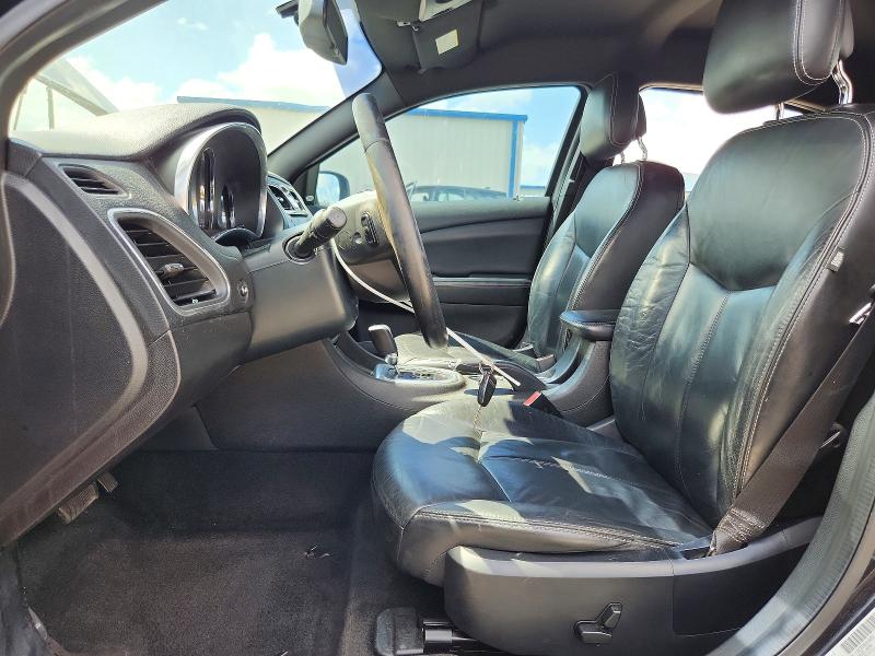 Снимка 7 от търг – 2014 CHRYSLER 200 с VIN 1C3CCBCG0EN100252