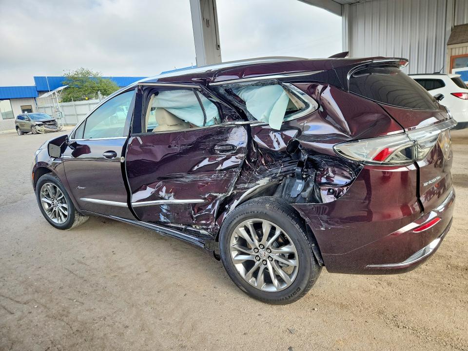 Foto 2 de la subasta – 2024 BUICK ENCLAVE con VIN 5GAERDKW1RJ108205