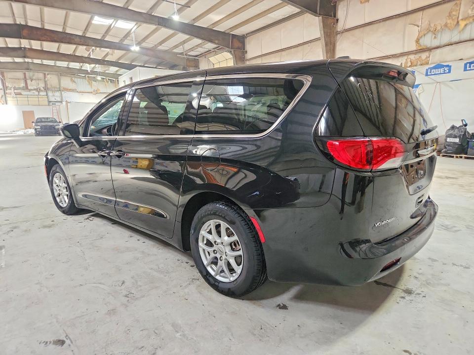 Photo 2 from auction – 2023 CHRYSLER VOYAGER with VIN 2C4RC1CG9PR580667