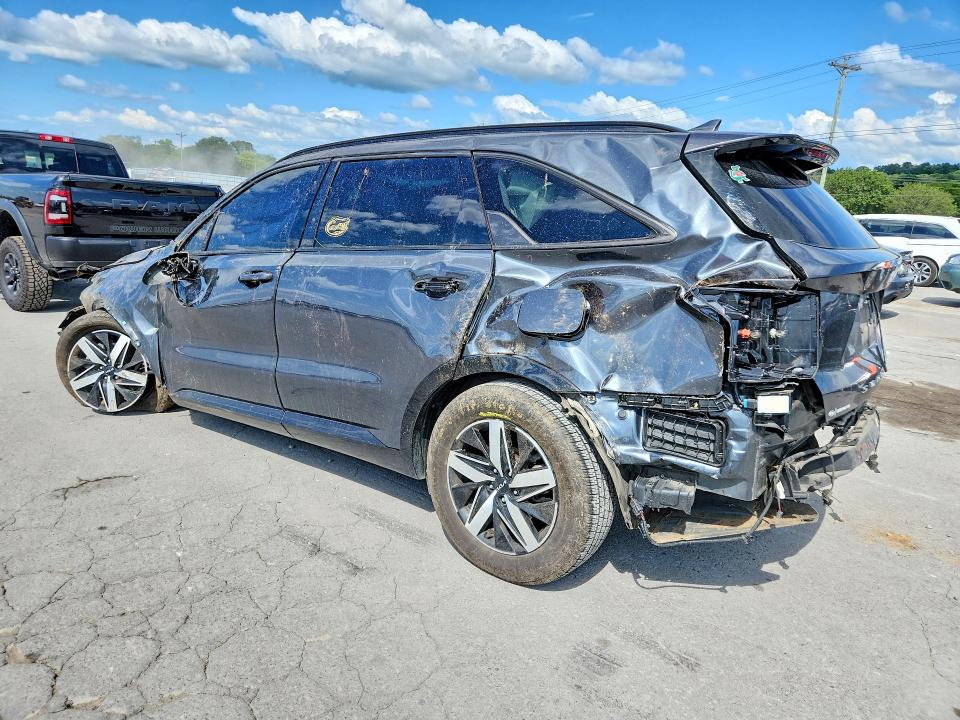 Photo 2 from auction – 2022 KIA SORENTO with VIN 5XYRH4LF7NG133668