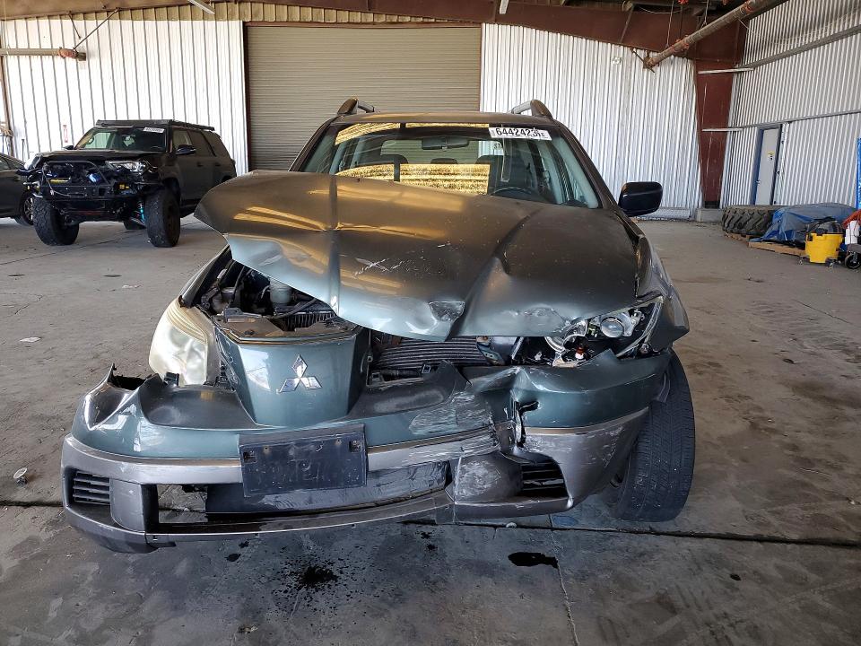 Photo 5 from auction – 2005 MITSUBISHI OUTLANDER with VIN JA4LX31F35U028785