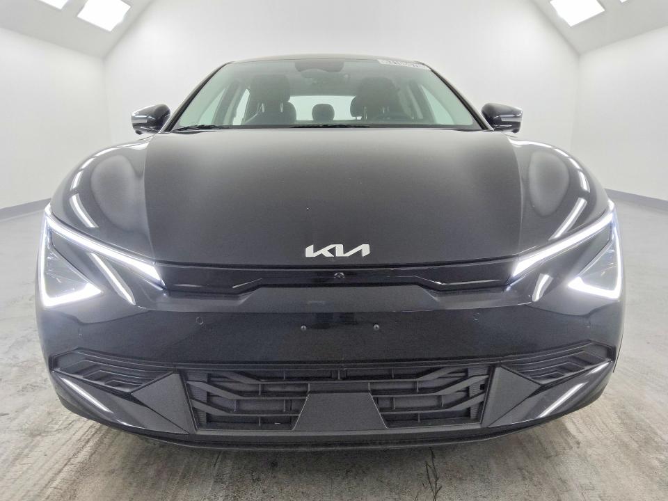 Photo 5 from auction – 2025 KIA EV6 with VIN 5XYC34JA7SG010654