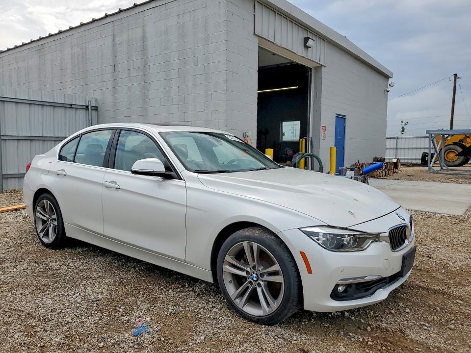 Photo 4 from auction – 2017 BMW 330 with VIN WBA8D9G57HNU59731