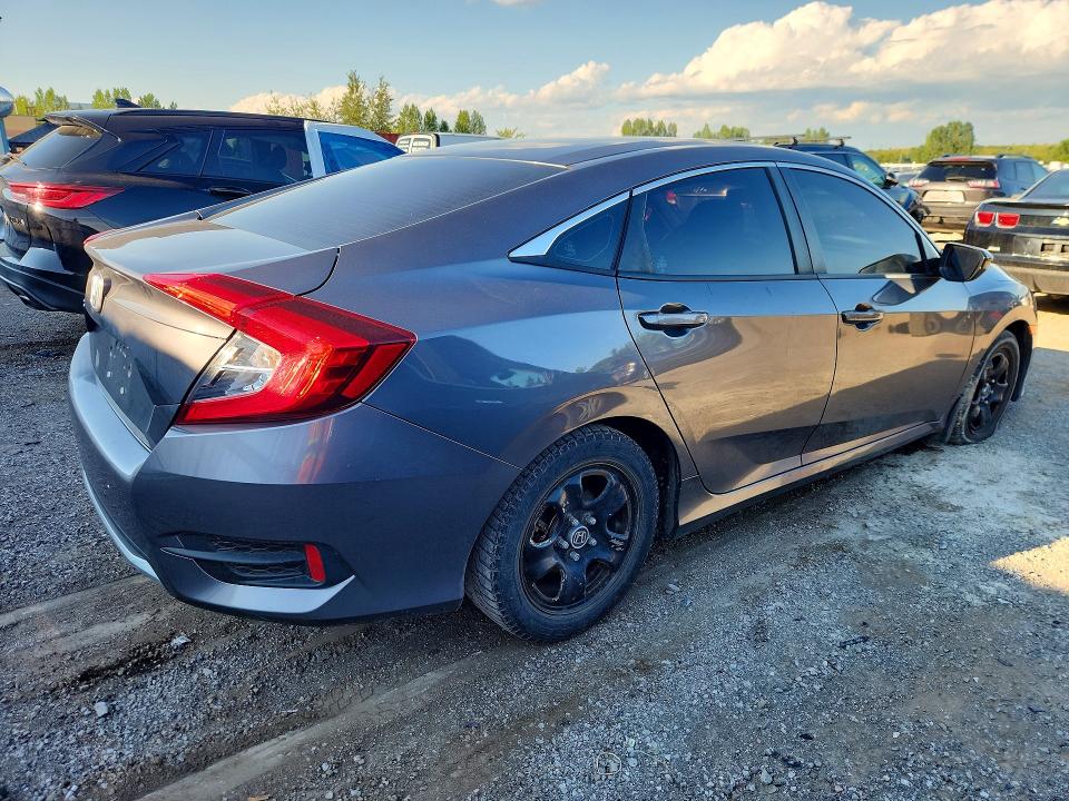 Photo 3 from auction – 2021 HONDA CIVIC with VIN 2HGFC2F57MH016764