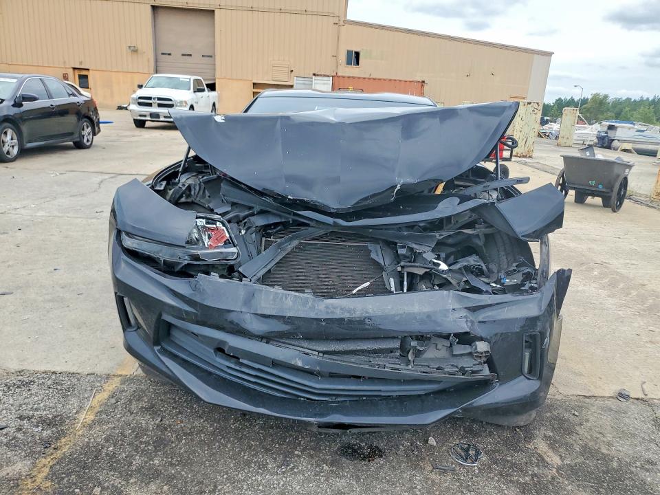 Photo 5 from auction – 2017 CHEVROLET CAMARO with VIN 1G1FD1RS5H0143040