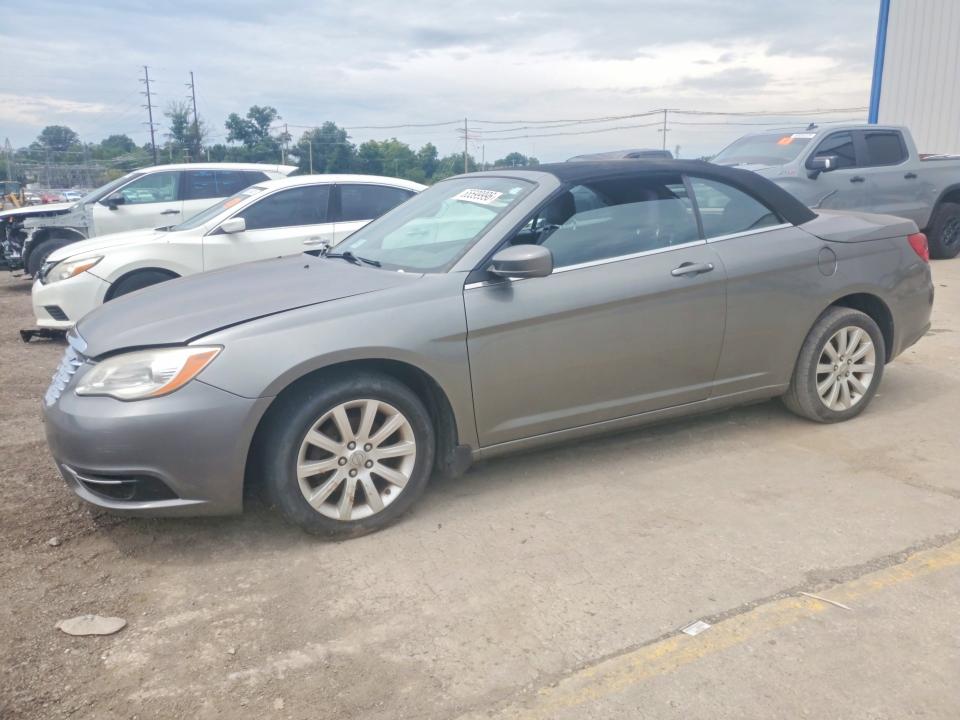 CHRYSLER 200 2012 with VIN 1C3BCBEB0CN218733 - Photo from auction