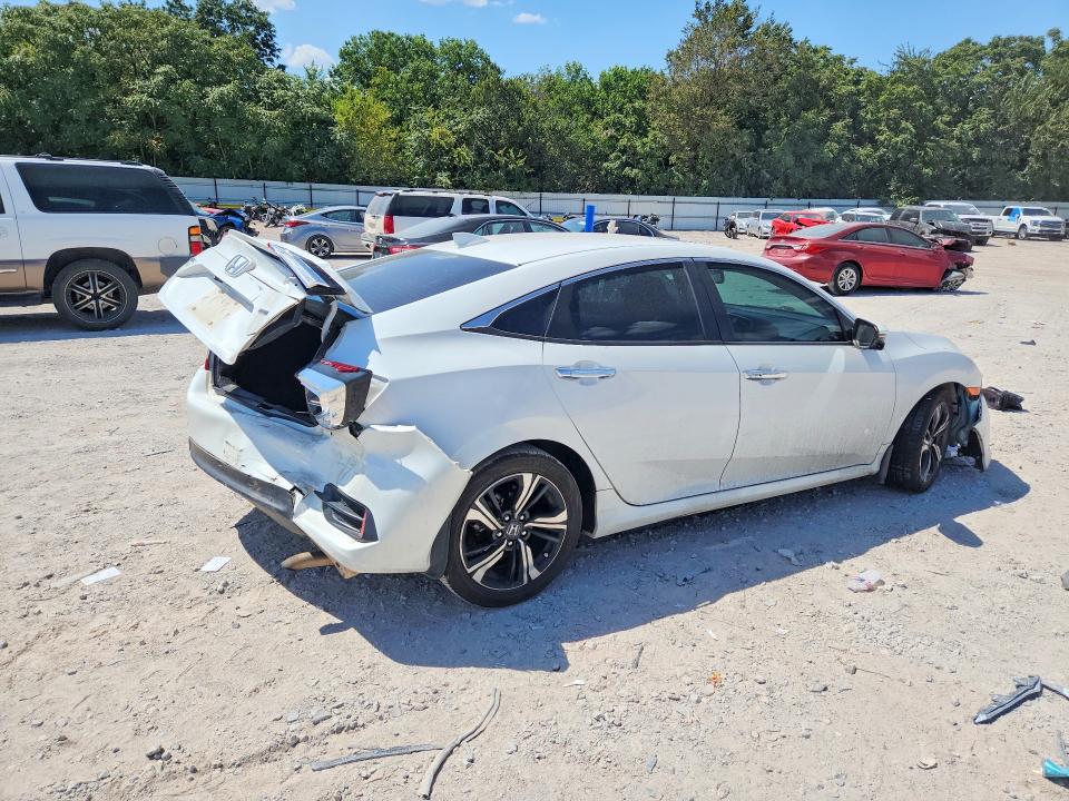 Photo 3 from auction – 2017 HONDA CIVIC with VIN 2HGFC1F99HH648653