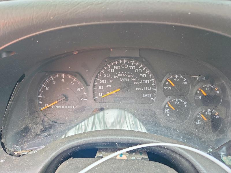 Photo 9 from auction – 2002 CHEVROLET TRAILBLAZER with VIN 1GNET16S526133369