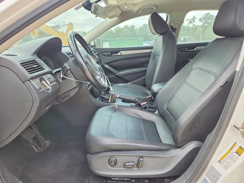 Photo 7 from auction – 2015 VOLKSWAGEN PASSAT with VIN 1VWAS7A36FC089724