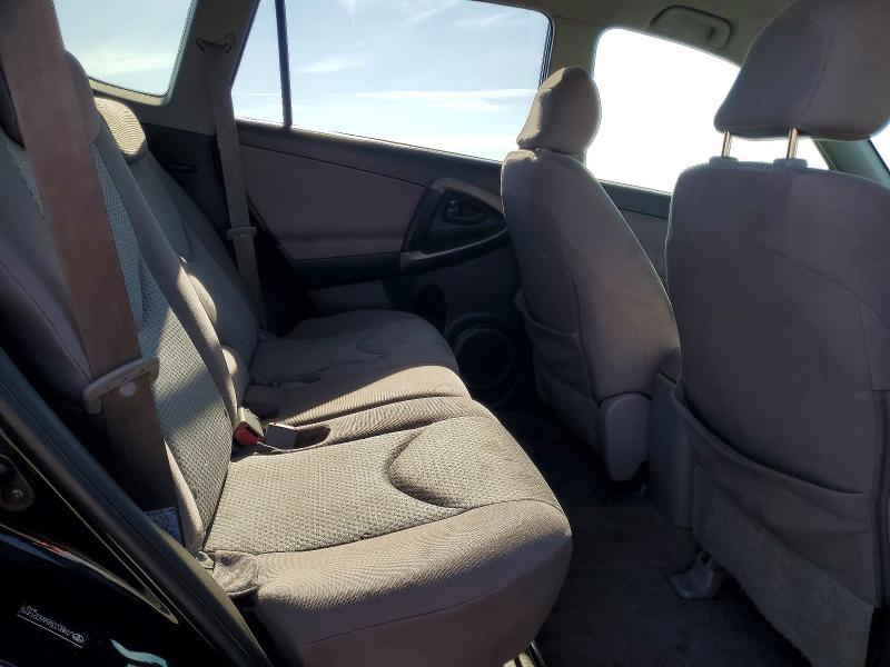 Photo 11 from auction – 2006 TOYOTA RAV4 with VIN JTMBD33V666021415