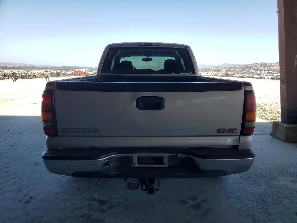 Photo 6 from auction – 2004 GMC NEW SIERRA with VIN 2GTEK19T241205560