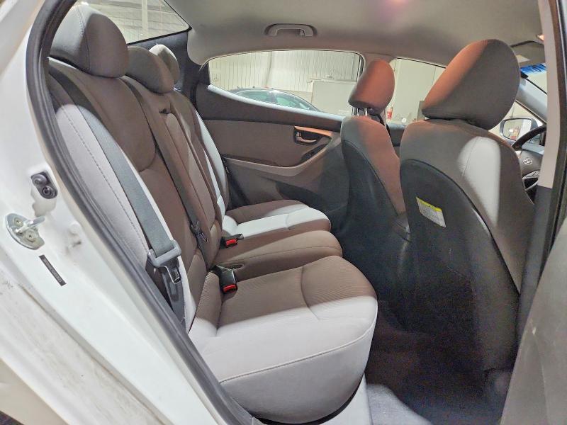 Photo 10 from auction – 2016 HYUNDAI ELANTRA with VIN 5NPDH4AE1GH693623