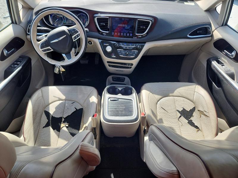 Photo 8 from auction – 2017 CHRYSLER PACIFICA with VIN 2C4RC1GG5HR564932