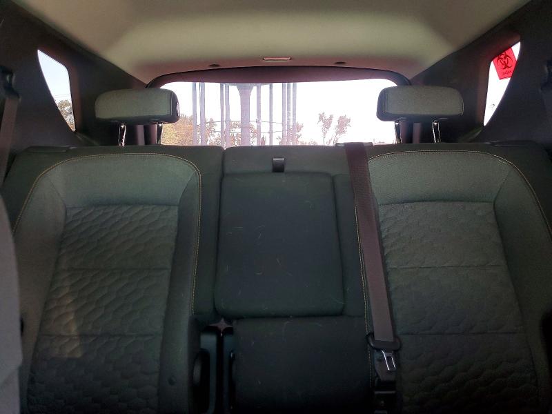 Photo 10 from auction – 2020 CHEVROLET EQUINOX with VIN 2GNAXKEV2L6231694