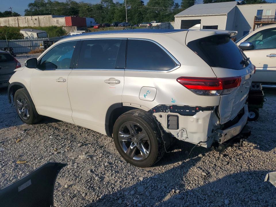 Photo 2 from auction – 2019 TOYOTA HIGHLANDER with VIN 5TDDZRFH0KS744092