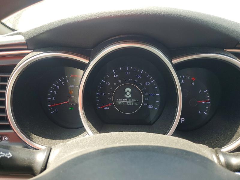 Photo 9 from auction – 2015 KIA OPTIMA with VIN 5XXGM4A72FG492317
