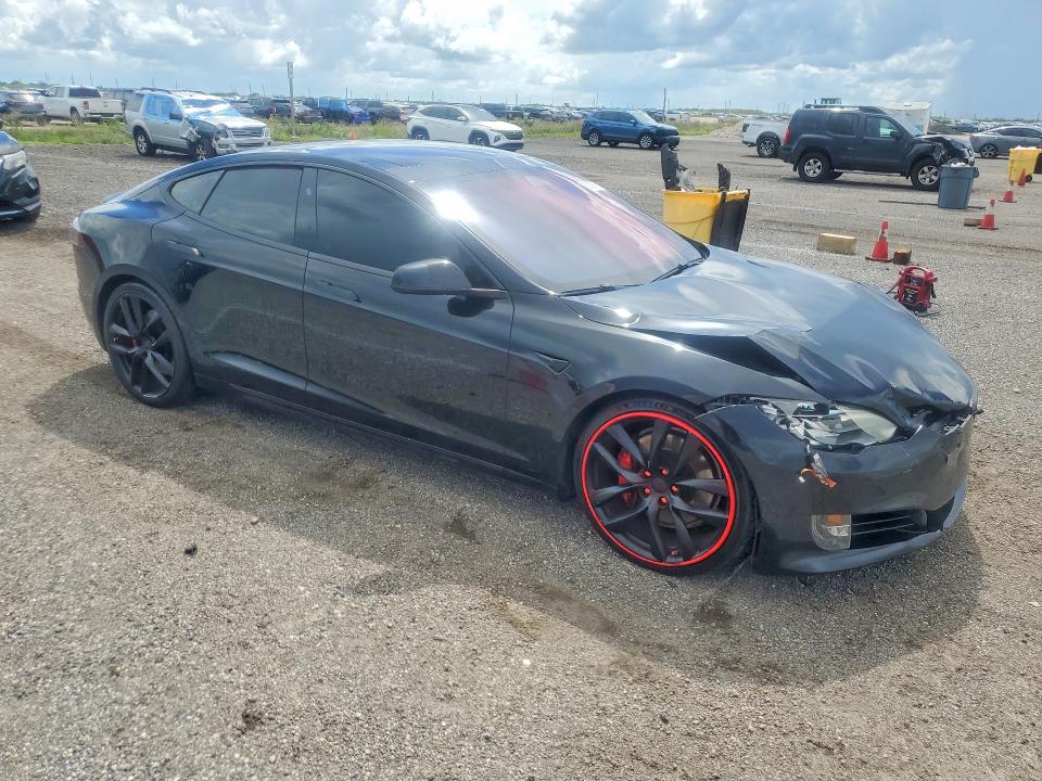 Photo 4 from auction – 2017 TESLA MODEL S with VIN 5YJSA1E47HF200717