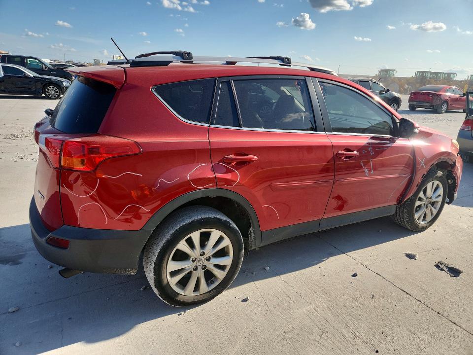 Photo 3 from auction – 2014 TOYOTA RAV4 with VIN 2T3YFREV4EW104777