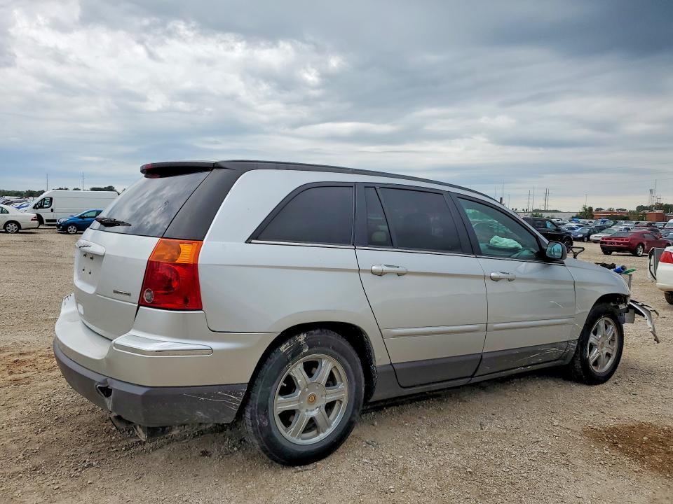 Photo 3 from auction – 2004 CHRYSLER PACIFICA with VIN 2C8GF68464R179520