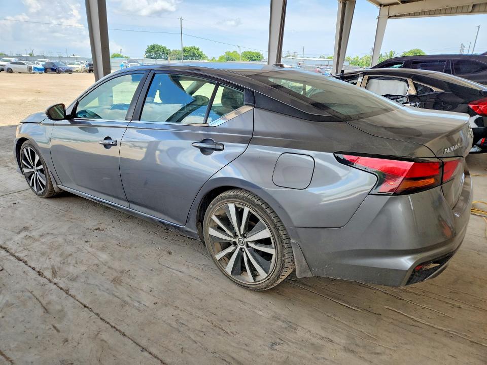 Photo 2 from auction – 2019 NISSAN ALTIMA with VIN 1N4BL4CV6KC207255