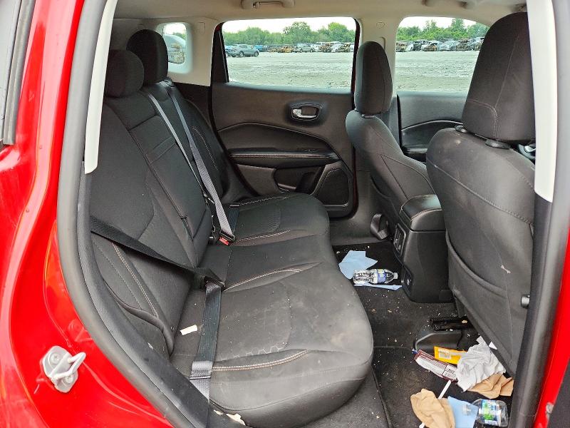 Photo 10 from auction – 2018 JEEP COMPASS with VIN 3C4NJCAB4JT271748