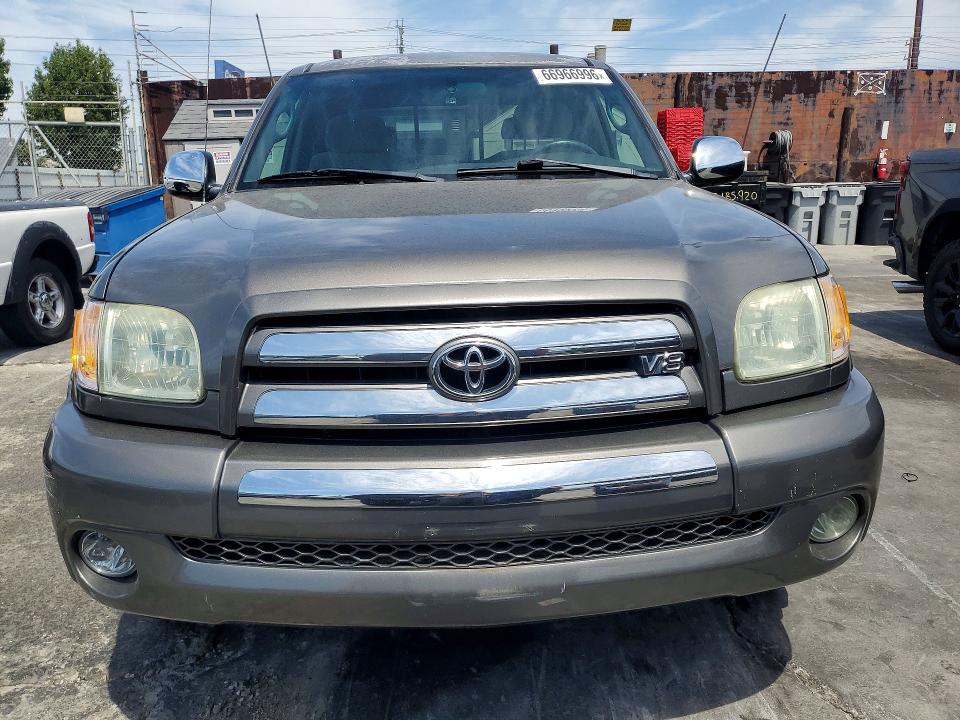 Photo 5 from auction – 2004 TOYOTA TUNDRA with VIN 5TBRT34124S440977