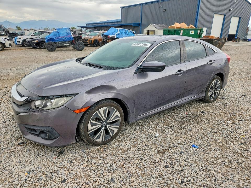 HONDA CIVIC 2017 with VIN 19XFC1F37HE015011 - Photo from auction
