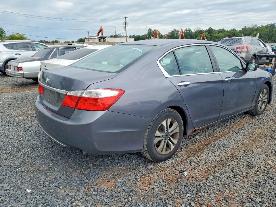 Photo 3 from auction – 2013 HONDA ACCORD with VIN 1HGCR2F33DA135295