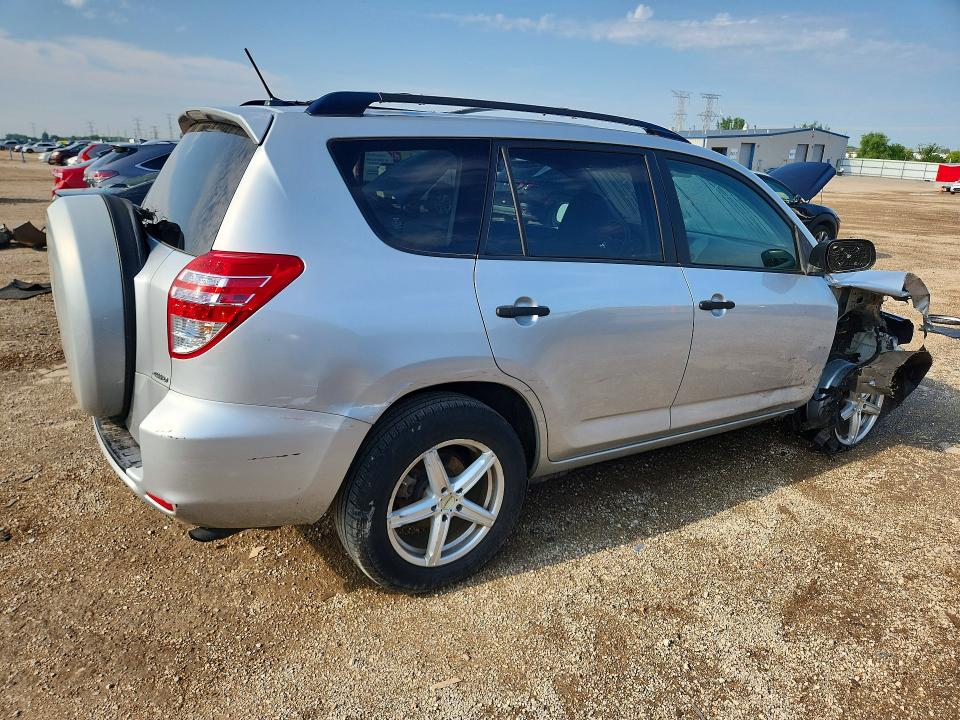 Zdjęcie 3 z aukcji – 2010 TOYOTA RAV4 z VIN JTMBF4DV5AD032571