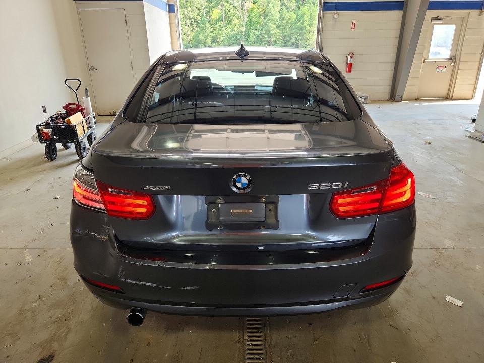 Photo 6 from auction – 2014 BMW 320 with VIN WBA3C3G52ENS67820