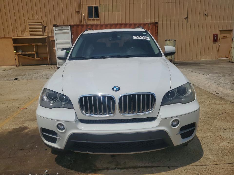 Photo 5 from auction – 2013 BMW X5 with VIN 5UXZV4C51D0E11759
