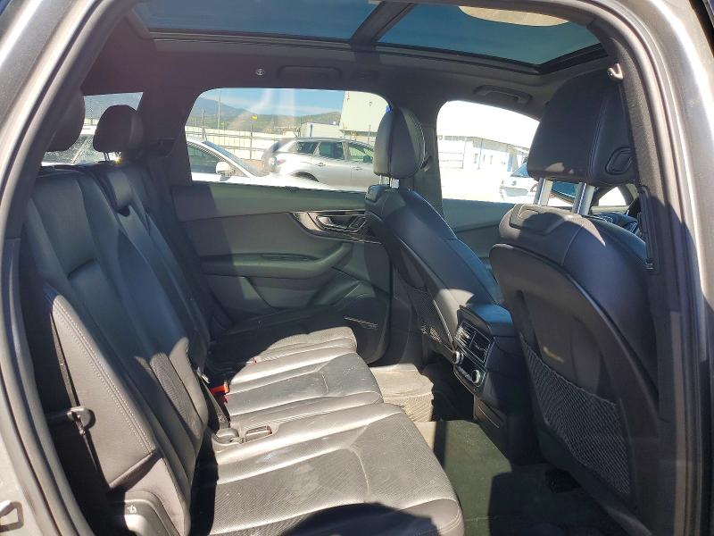 Zdjęcie 11 z aukcji – 2017 AUDI Q7 z VIN WA1LAAF74HD015572