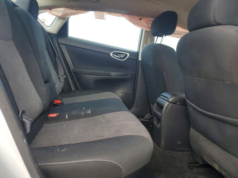 Photo 10 from auction – 2015 NISSAN SENTRA with VIN 3N1AB7AP7FL647898