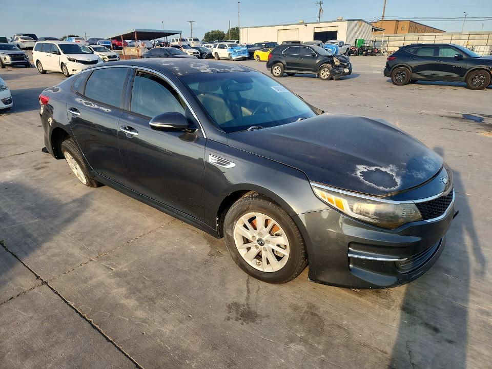 Photo 4 from auction – 2016 KIA OPTIMA with VIN 5XXGT4L3XGG024396