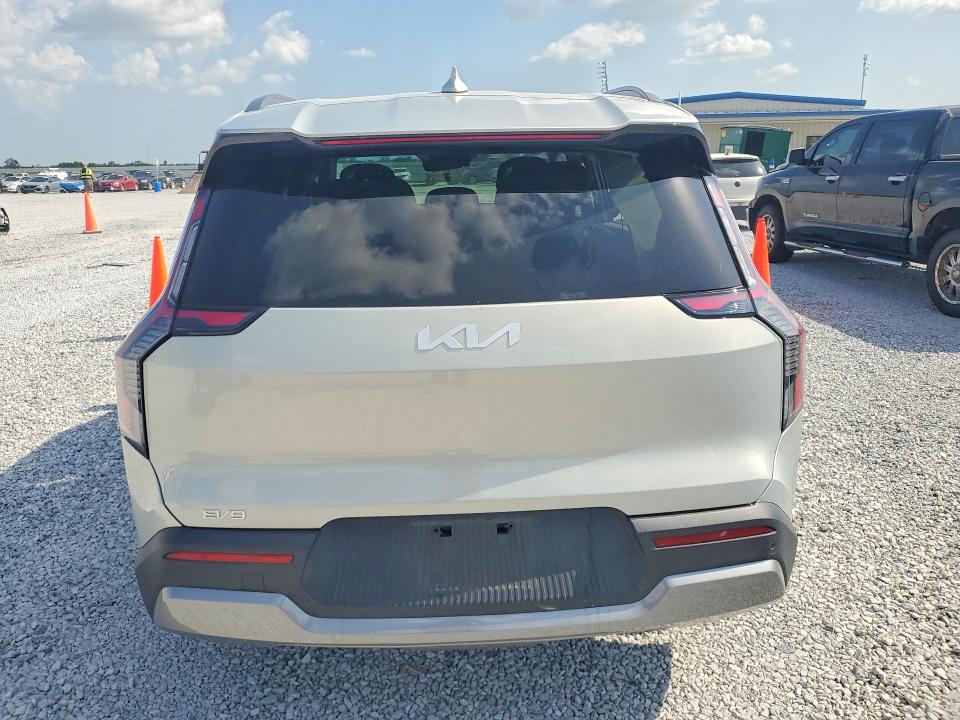 صورة رقم 6 من المزاد - 2024 KIA EV9 مع VIN KNDAFFS5XR6024069