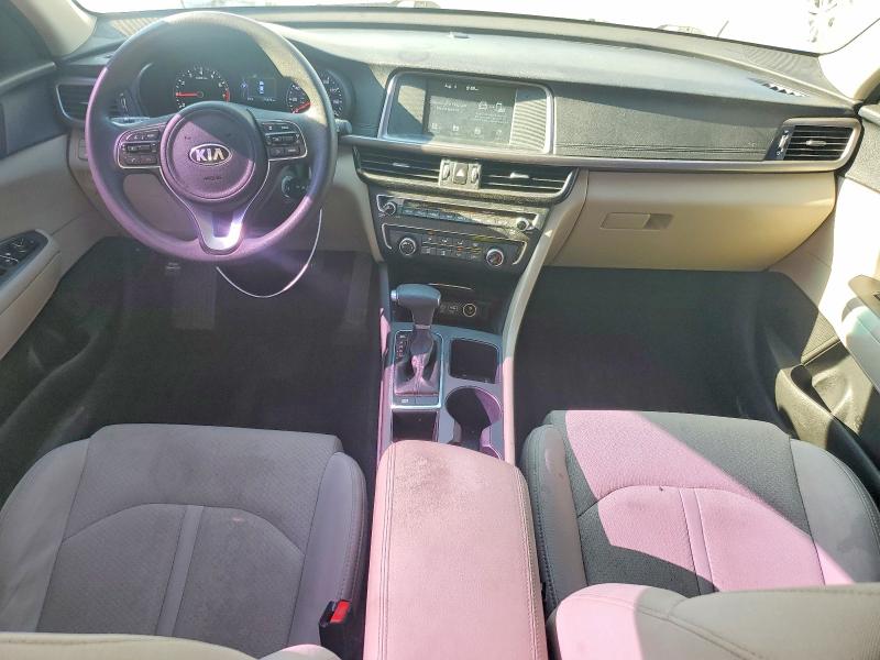 Photo 8 from auction – 2018 KIA OPTIMA with VIN 5XXGT4L3XJG208373