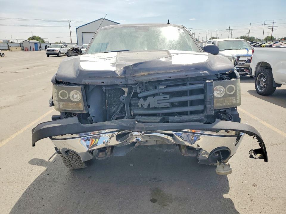 Photo 5 from auction – 2011 GMC SIERRA with VIN 3GTP2VE39BG132441