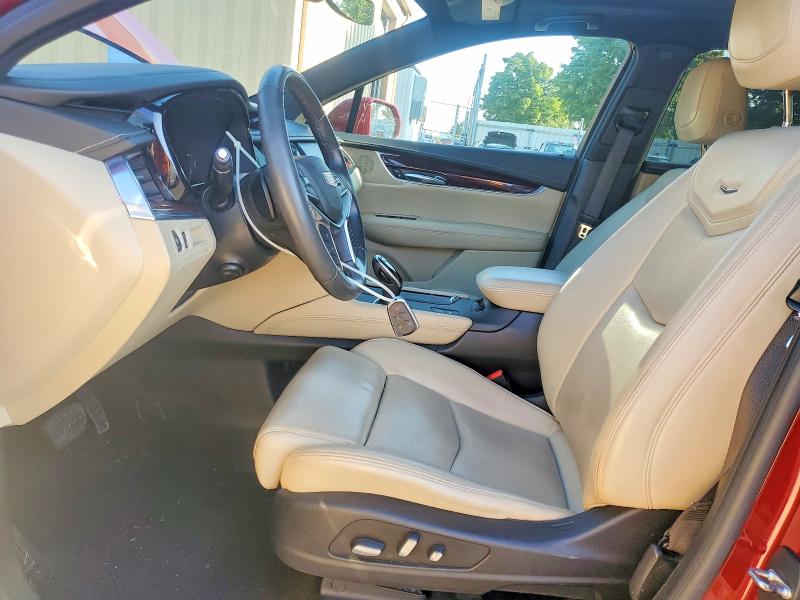 Photo 7 from auction – 2017 CADILLAC XT5 with VIN 1GYKNCRS8HZ320166