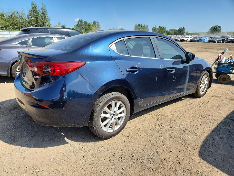Снимка 3 от търг – 2018 MAZDA 3 с VIN 3MZBN1T73JM222536
