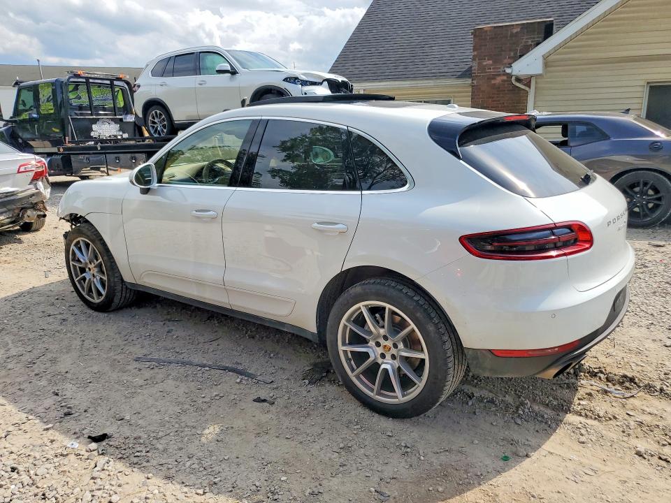 Photo 2 from auction – 2015 PORSCHE MACAN with VIN WP1AB2A58FLB44650