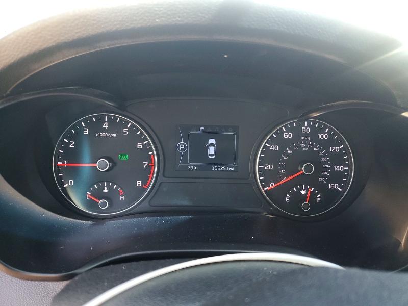 Photo 9 from auction – 2017 KIA OPTIMA with VIN 5XXGU4L31HG152279