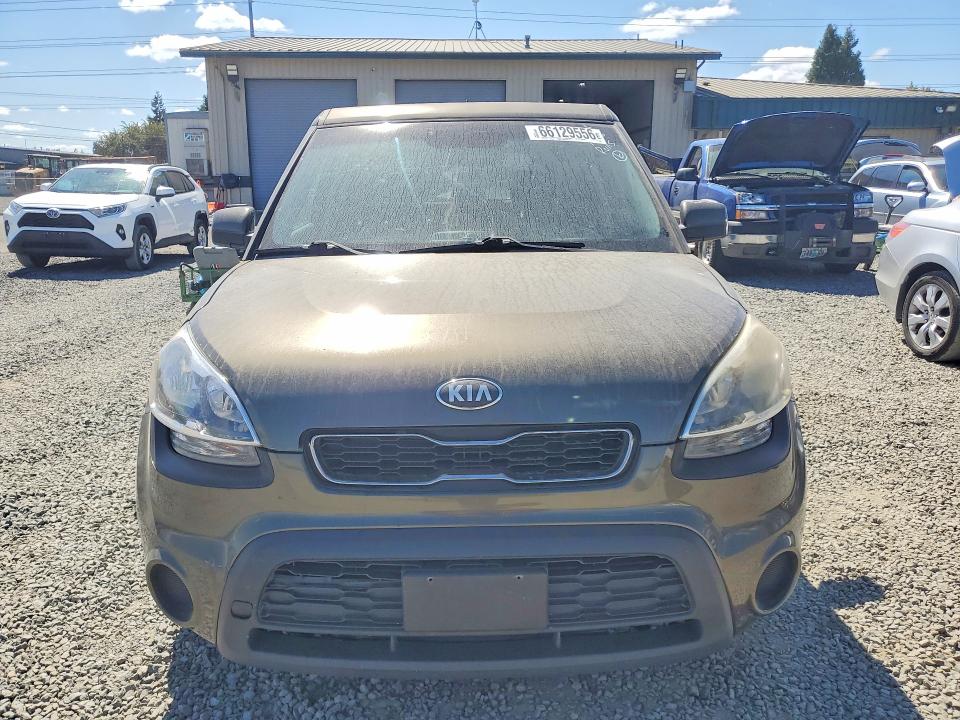 Photo 5 from auction – 2013 KIA SOUL with VIN KNDJT2A53D7538660