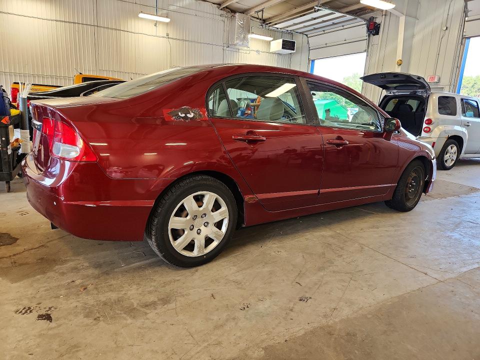 Photo 3 from auction – 2010 HONDA CIVIC with VIN 19XFA1F58AE043882
