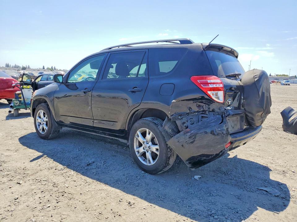 Photo 2 from auction – 2011 TOYOTA RAV4 with VIN 2T3BF4DV8BW083776