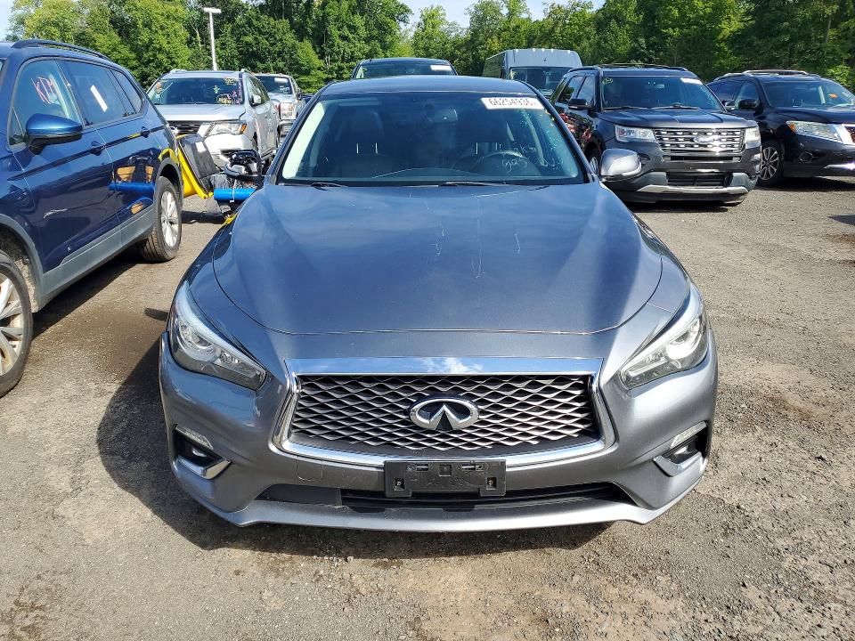 Photo 5 from auction – 2019 INFINITI Q50 with VIN JN1EV7AR5KM553593