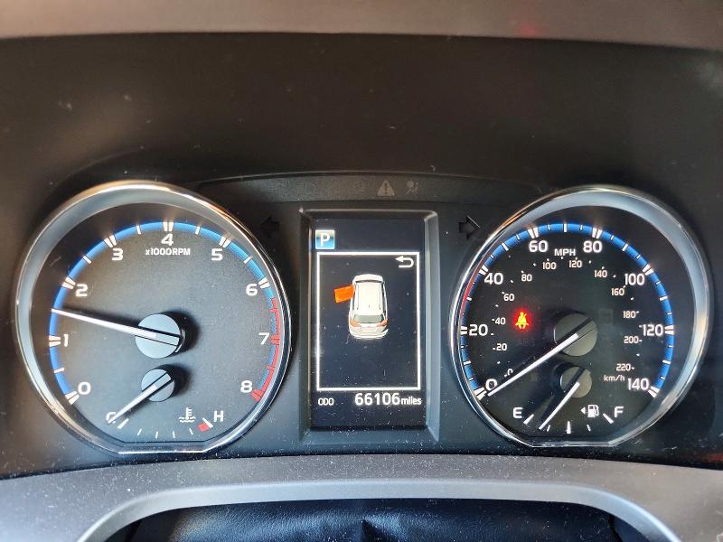Photo 9 from auction – 2016 TOYOTA RAV4 with VIN JTMWFREV4GJ094907
