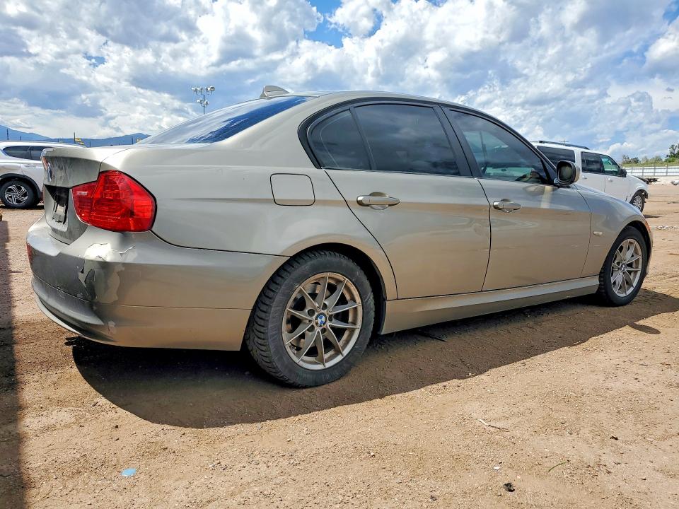 Photo 3 from auction – 2010 BMW 328 with VIN WBAPH5G55ANM35023