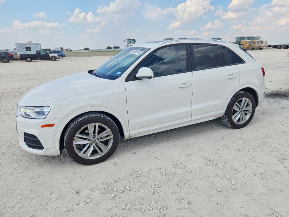 AUDI Q3 2017 с VIN WA1BCCFS2HR008919 - Снимка от търг