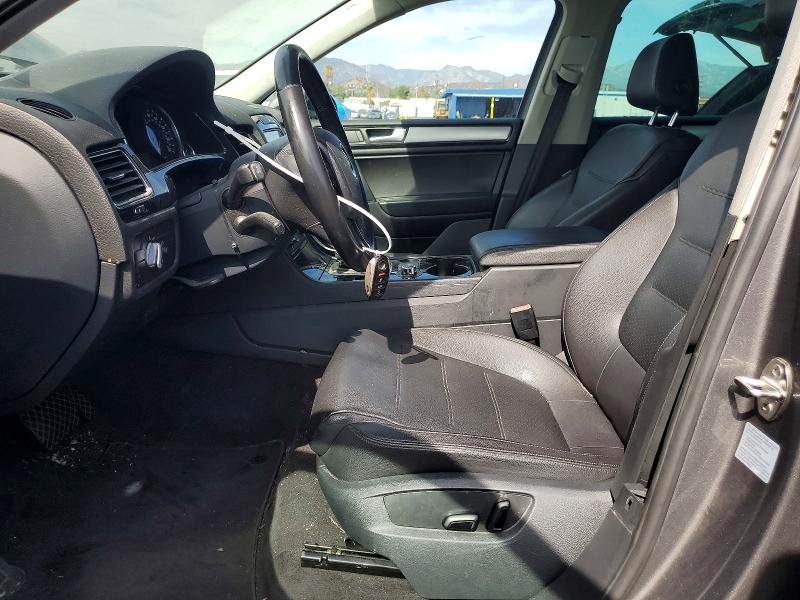 Photo 7 from auction – 2012 VOLKSWAGEN TOUAREG with VIN WVGEF9BP2CD011934