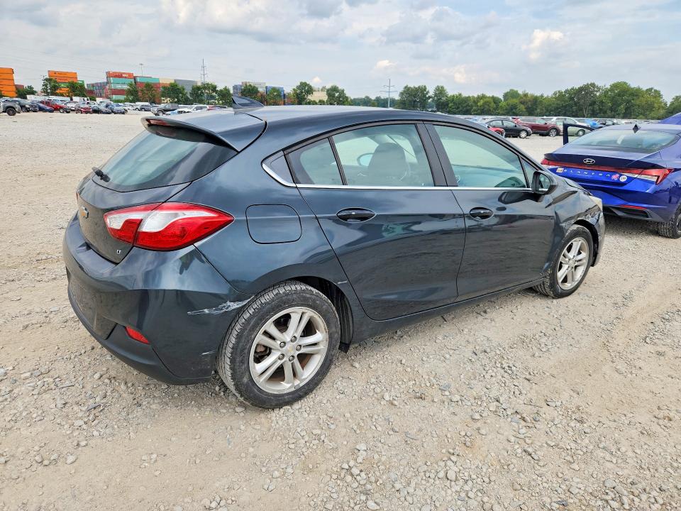 Photo 3 from auction – 2017 CHEVROLET CRUZE with VIN 3G1BE6SM7HS609967